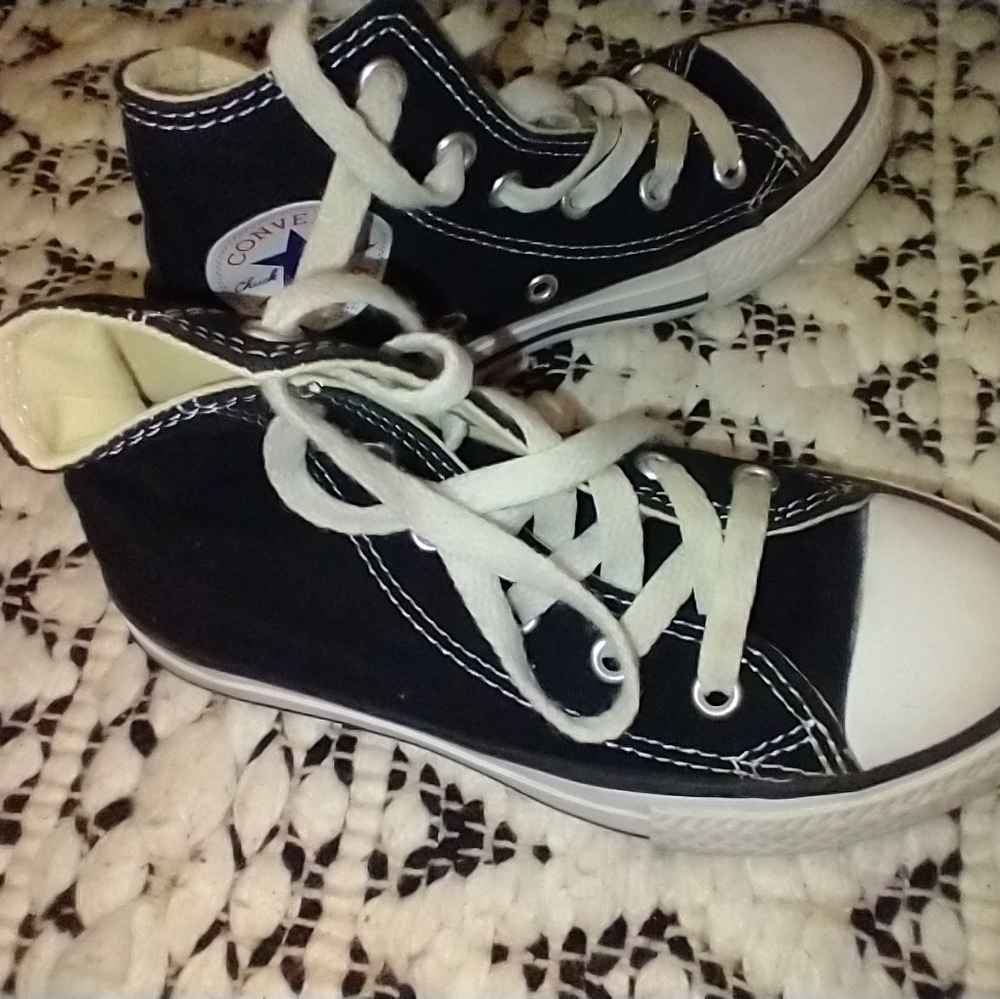 Converse - Picture 3 of 3